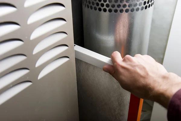 Custom Air Company Providing Professional HVAC Maintenance Services