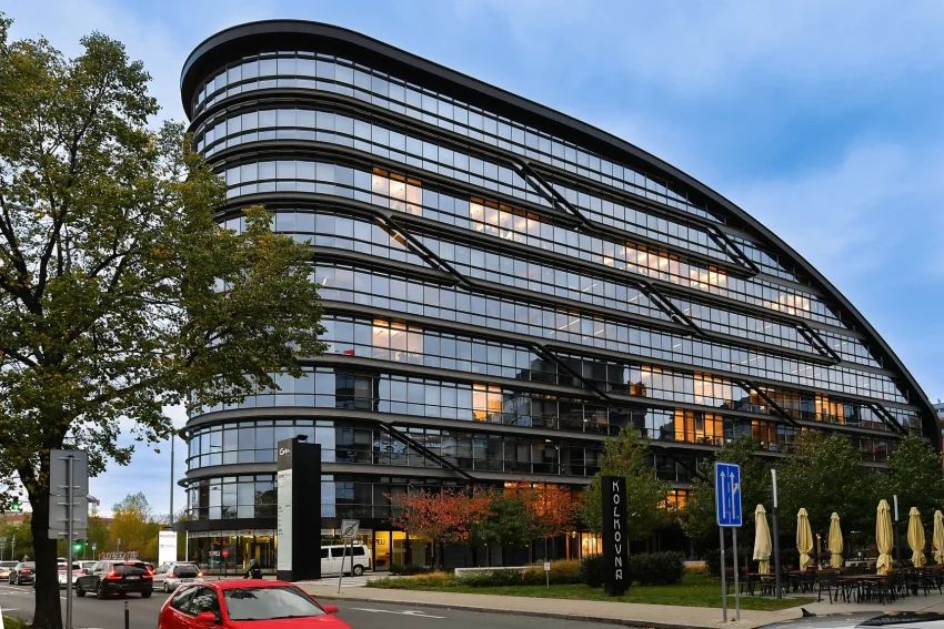 Compare the Best Retail Space in Prague for Your Business